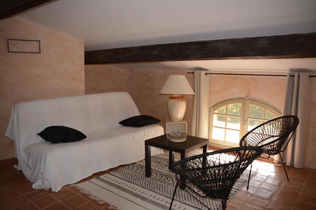 Bed and Breakfast La Petite Sardine Lirac Экстерьер фото