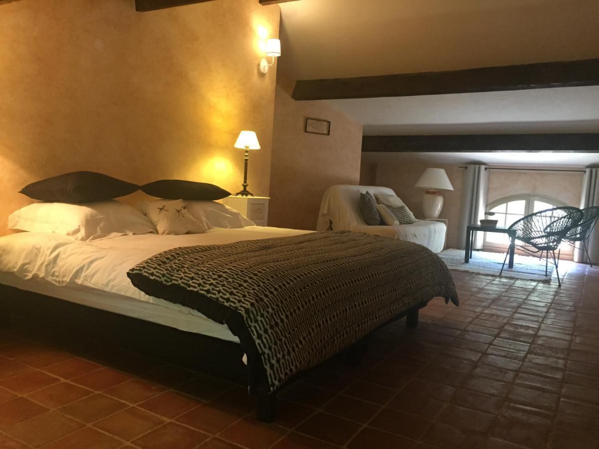 Bed and Breakfast La Petite Sardine Lirac Экстерьер фото