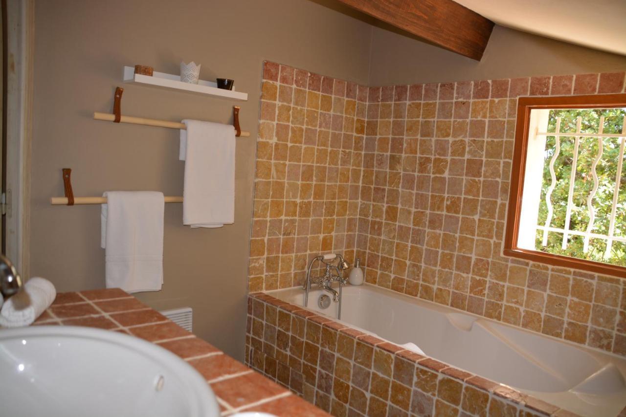 Bed and Breakfast La Petite Sardine Lirac Экстерьер фото